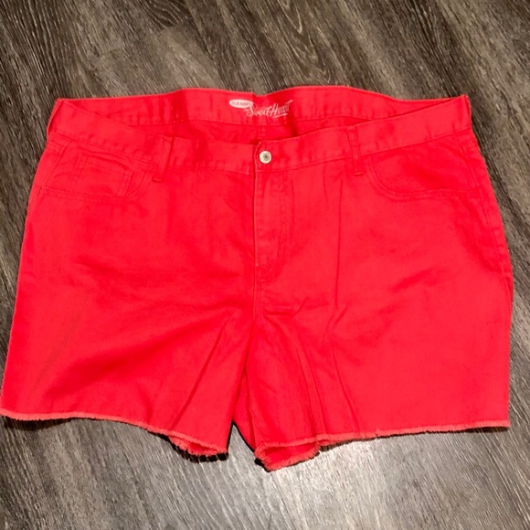 Old Navy Pants - Old Navy Red Fringe Hem Sweetheart Jean Shorts 20